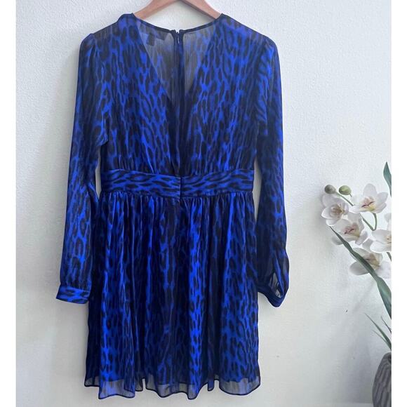 Michael Kors Blue V-Neck Animal Print Long Sleeve Flowy Mini Dress Womens Size 6 - Picture 3 of 11